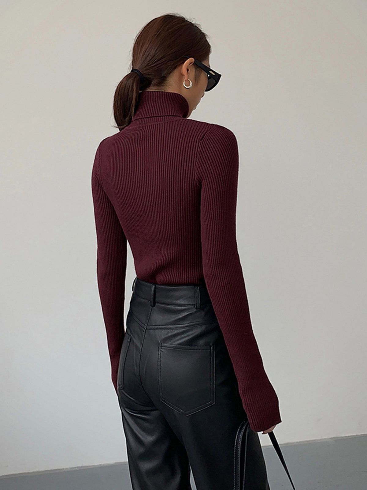 Birthe | Dame Forårs Stilfuld Ribstrikket Rullekrave Sweater