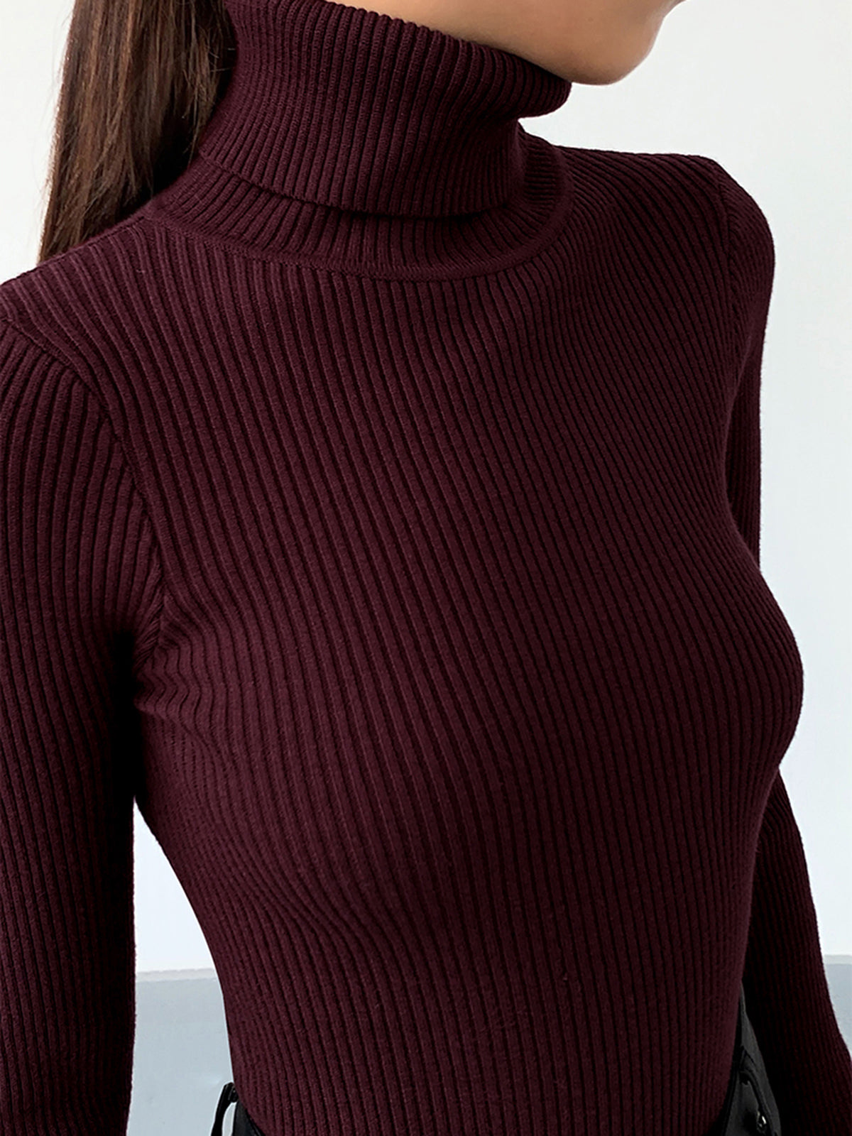 Birthe | Dame Forårs Stilfuld Ribstrikket Rullekrave Sweater