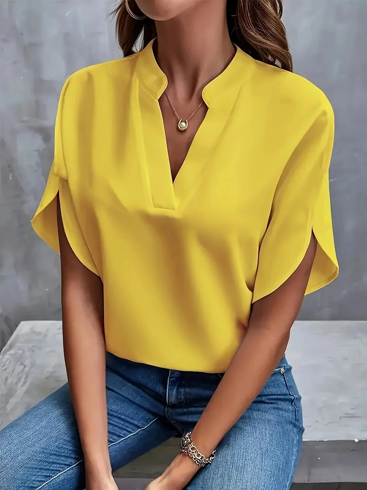Bettina | Dame Elegant Split Ærme V-Hals Bluse