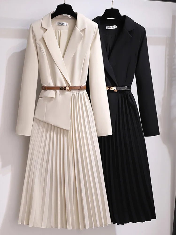 Nora | Dame Blazer-Stil Plisseret Midi Kjole med Bælte