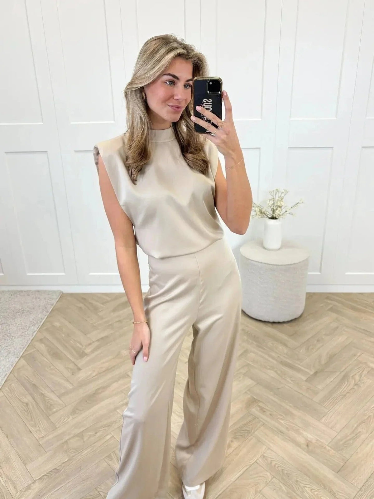 Josefine | Dame Satin Jumpsuit Brede Ben Ærmeløs Ettyksstykke