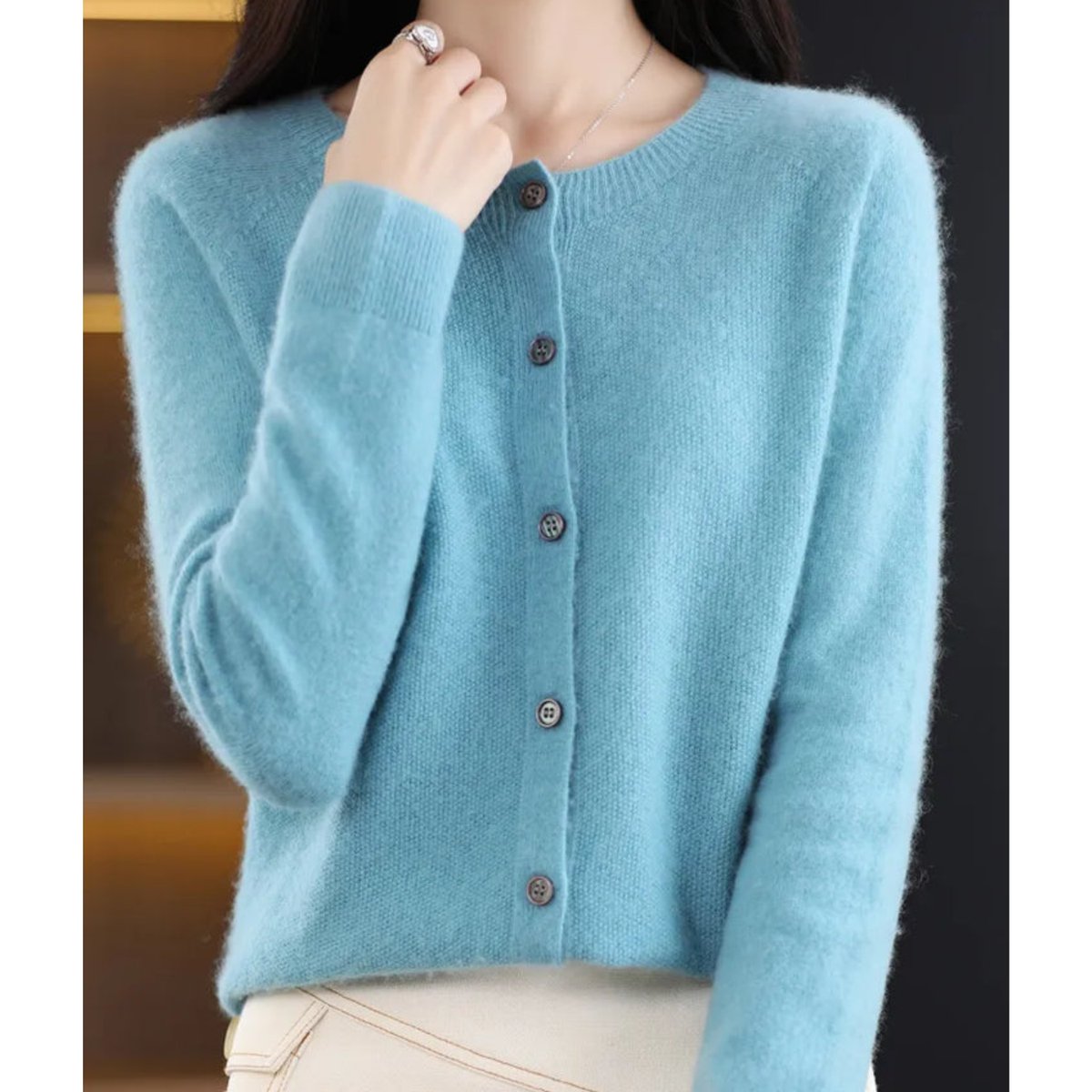 Astrid | Damecardigan Merino Uld Rundhalset Knaplukning Strik
