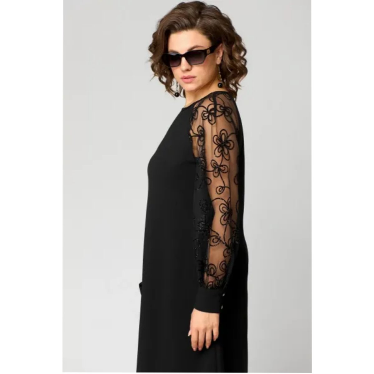 Ella | Damernes elegante knælange formal dresses blondeermer A-linje