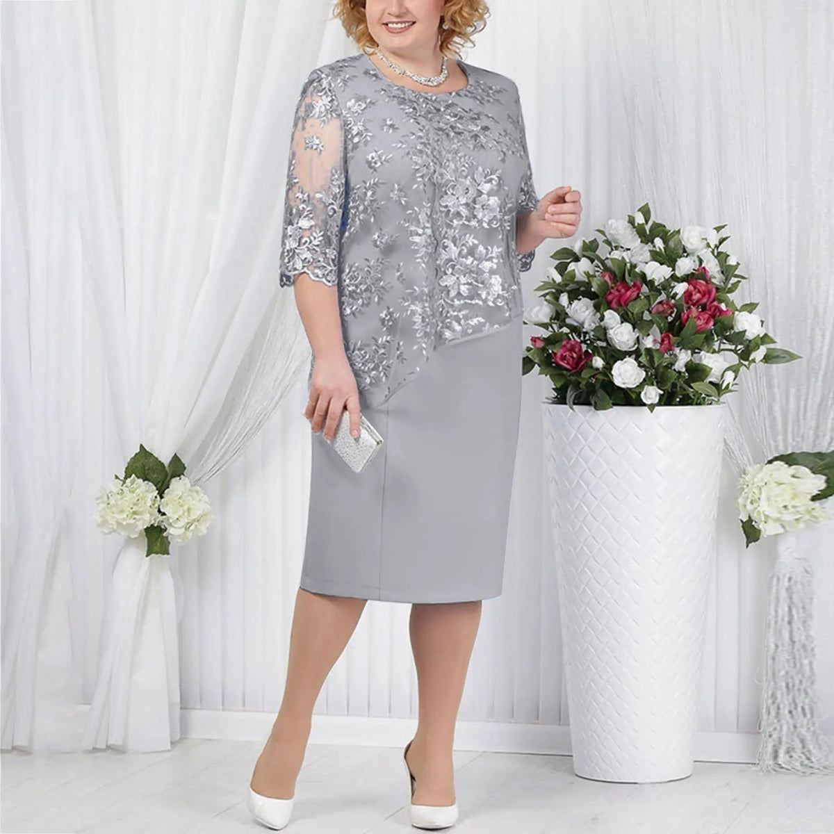 Liv | Plus Size Midi Kjole Blonde Detaljer Elegant Festkjole