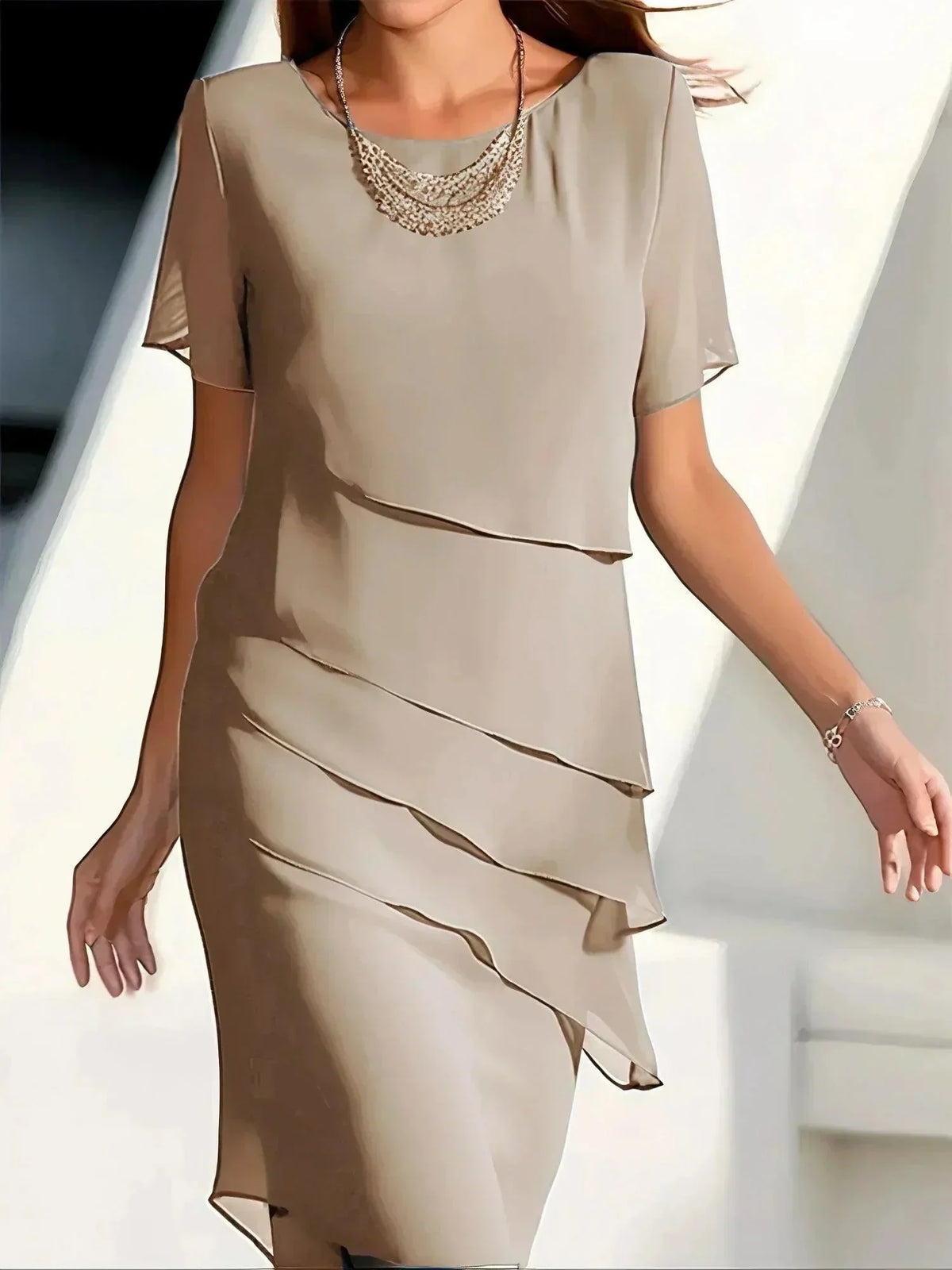 Sara | Elegant Lagdelt Sommerkjole
