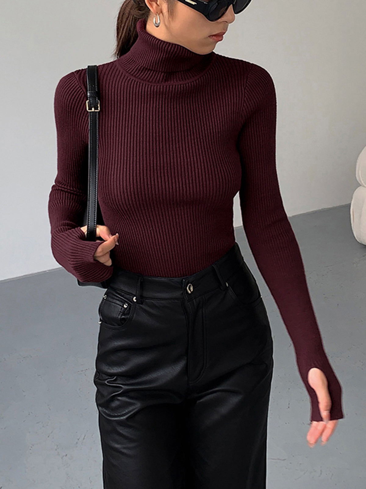 Birthe | Dame Forårs Stilfuld Ribstrikket Rullekrave Sweater