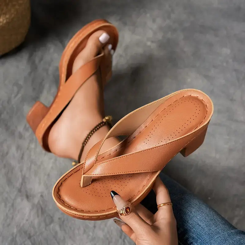 Clara | Dame Elegant Lav Hæl Flip Flop Sandaler