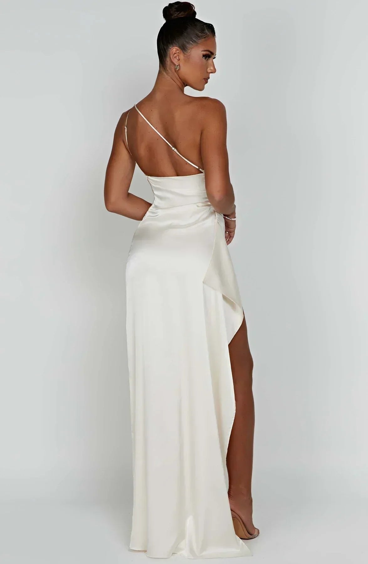 Laura | Dame Asymmetrisk One-Shoulder Satin Maxi Aftenkjole Høj Slids