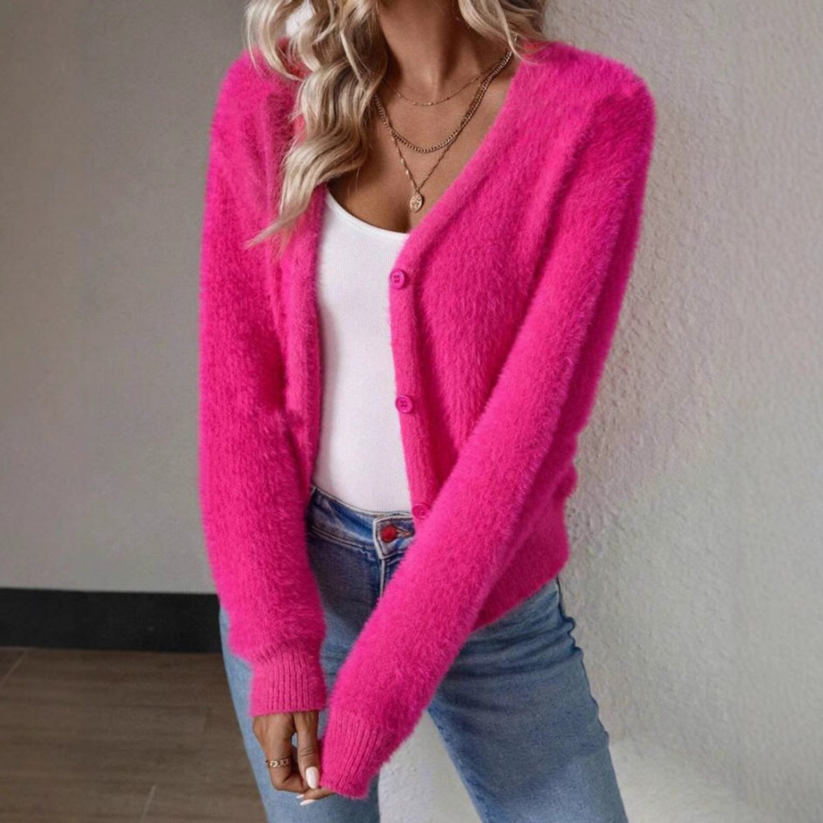 Anna | Dame Fluffy V-hals Cardigan Knaplukning Blød Strik