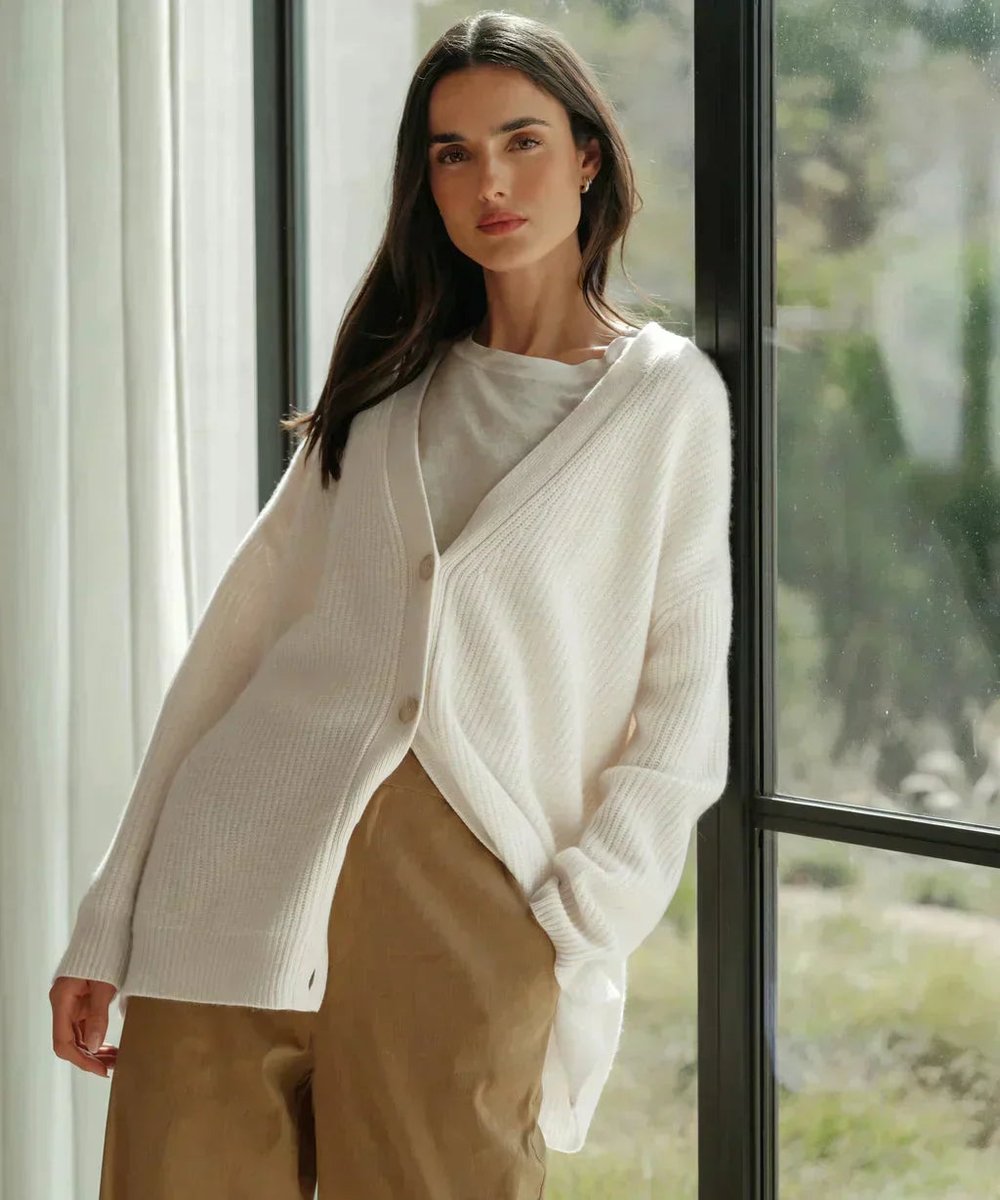 Astrid | Dame Kashmir V-hals Strikket Cardigan Klassisk Pasform