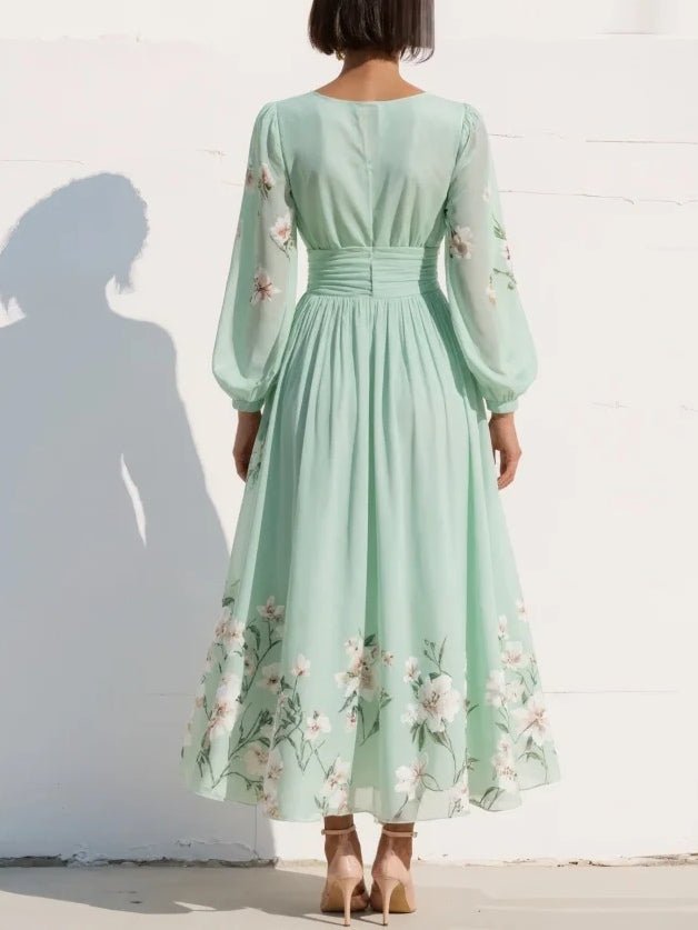 Anna | Dame V-hals Blomster Midi-kjole med Plisseret Ballonærmer