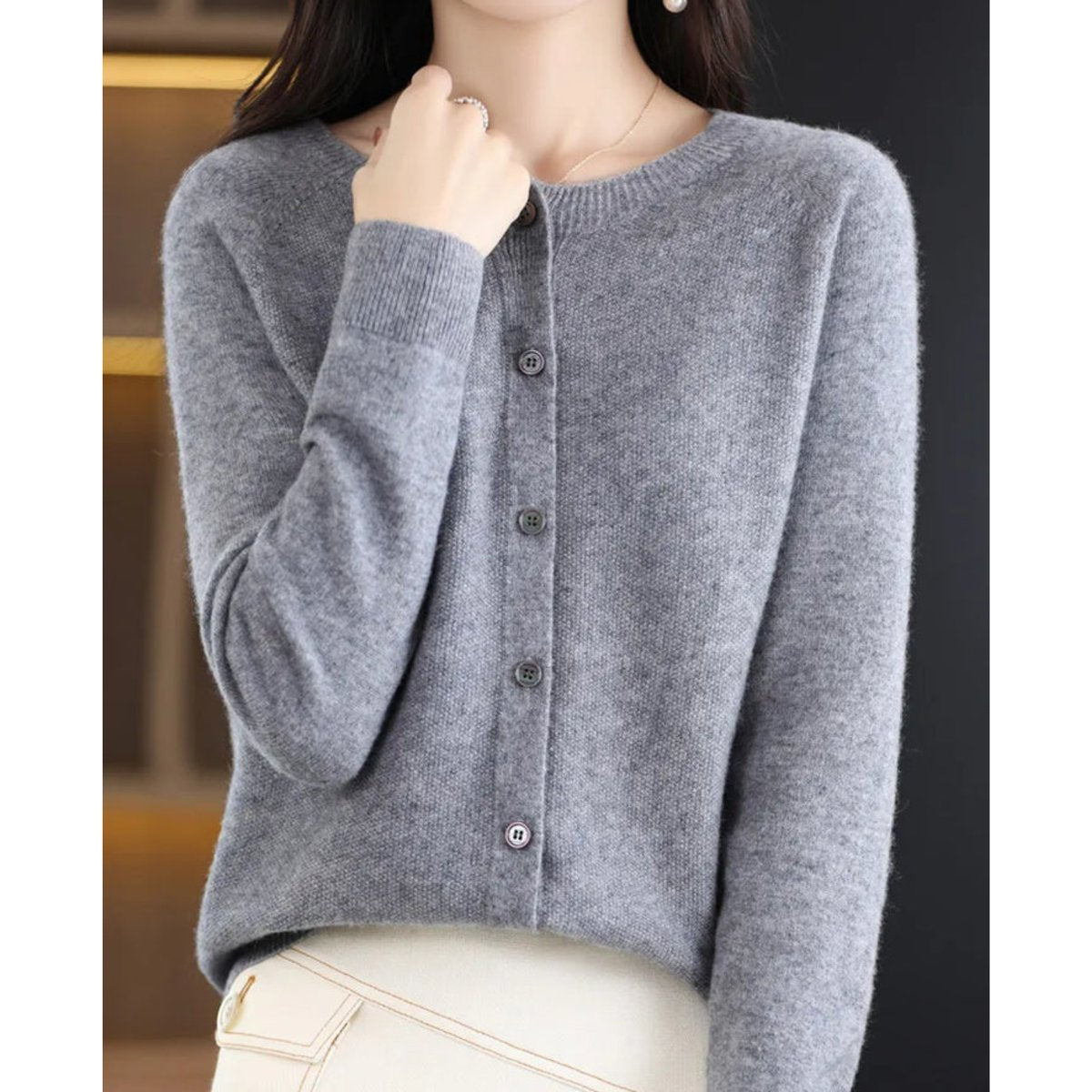 Astrid | Damecardigan Merino Uld Rundhalset Knaplukning Strik