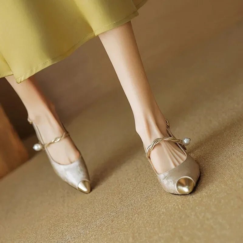 Nora | Damers Blomsterjacquard Spidstå Kitten Heel Slingback Pumps