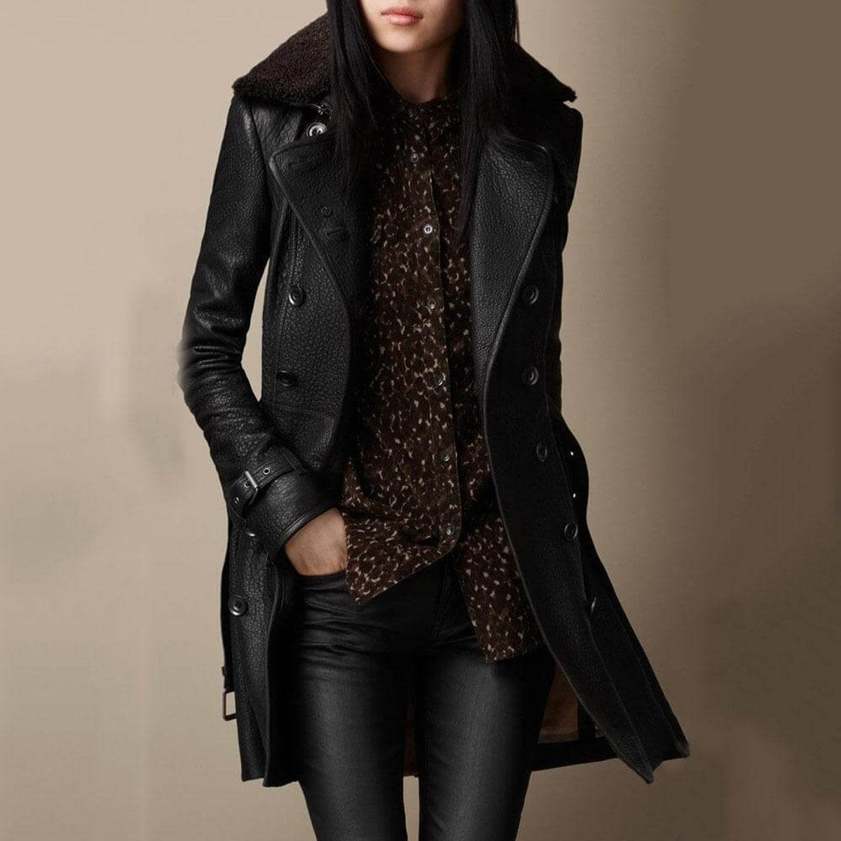 Freja | Kvinders 3/4 Dobbeltknappet Sheepskin-Krave Leather Jacket