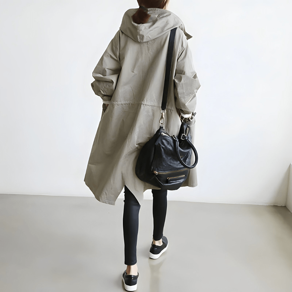 Dagmara | Oversized Hættet Frakke med Knapper